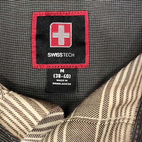 Swisstech Stripped Button Down Shirt- Size Medium - Picture 5 of 6